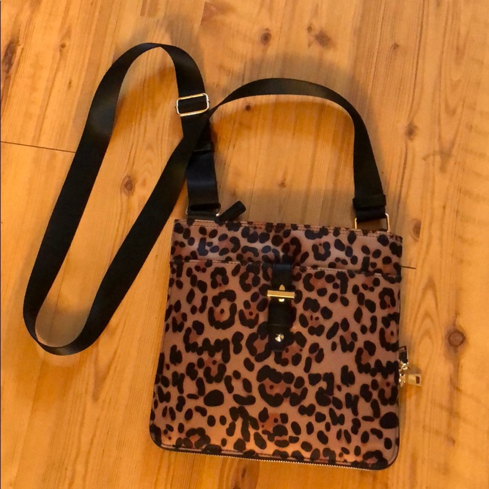 NWT INC leapard purse.